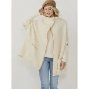 Lauren Conrad Middleton Riding Cape NWT Ivory Knit Cloak One Size